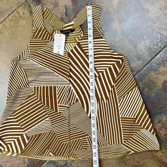 NWT Yak & Yeti Geometric Halter Tank Top Small - Picture 5 of 9